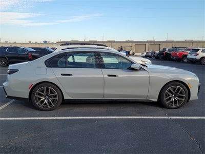 2025 BMW 7 Series 740i xDrive