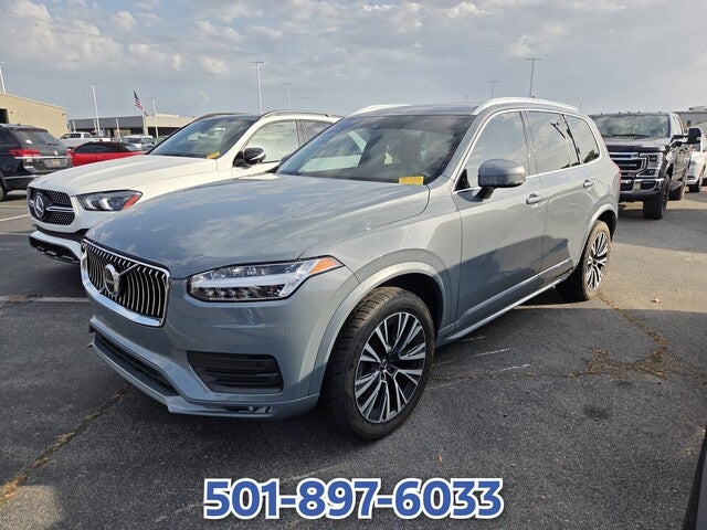 2022 Volvo XC90 T5 Momentum