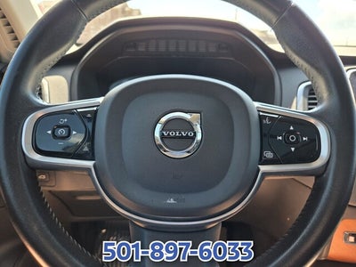 2022 Volvo XC90 T5 Momentum