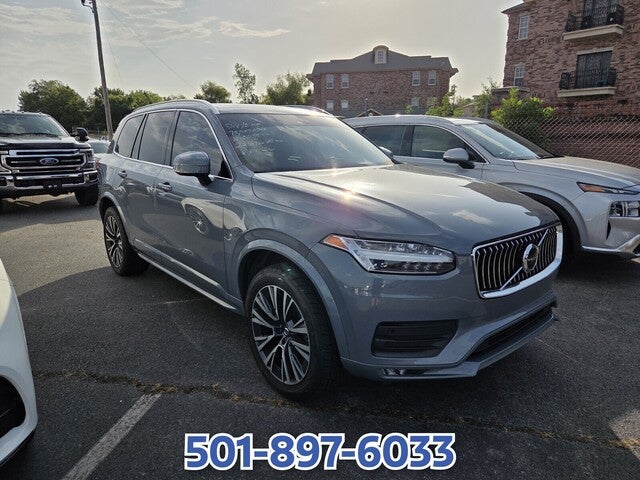 2022 Volvo XC90 T5 Momentum