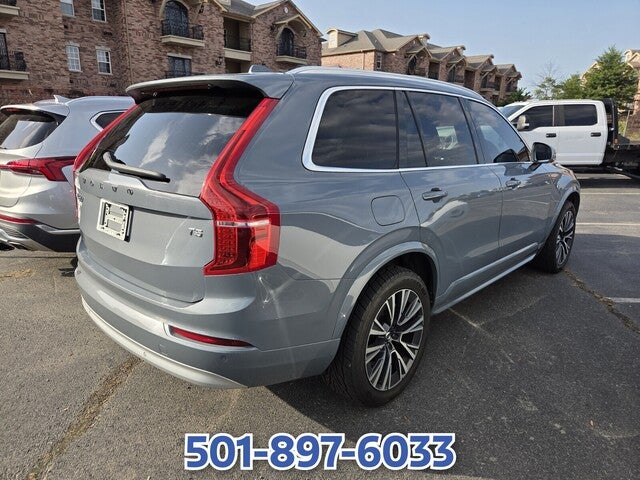 2022 Volvo XC90 T5 Momentum