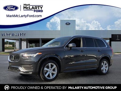 2022 Volvo XC90 T5 Momentum