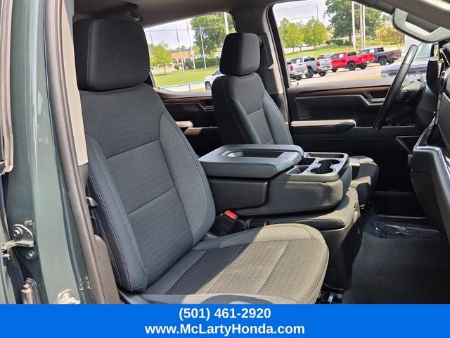 2025 Chevrolet Silverado 1500 LT LT1