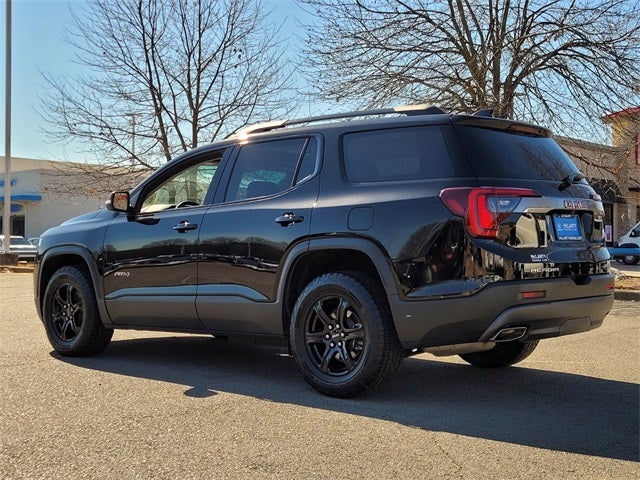 2023 GMC Acadia AT4