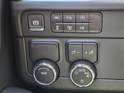 2025 Chevrolet Suburban LT