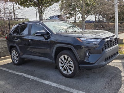 2025 Toyota RAV4 XLE Premium