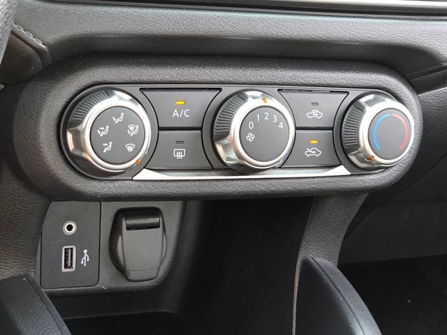 2023 Nissan Versa 1.6 S