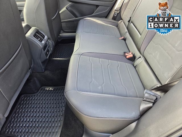 2025 Volkswagen Taos 1.5T SE Black