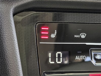 2025 Volkswagen Taos 1.5T SE Black