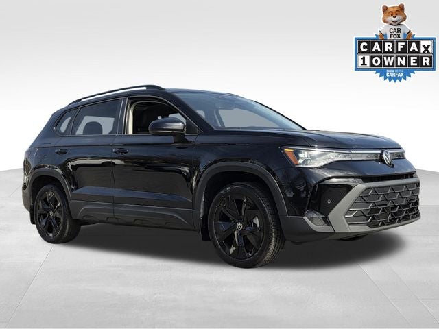 2025 Volkswagen Taos 1.5T SE Black