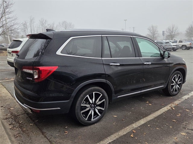 2022 Honda Pilot Touring 7 Passenger