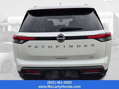 2024 Nissan Pathfinder SV