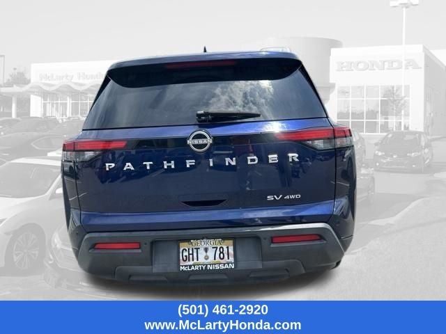 2022 Nissan Pathfinder SV
