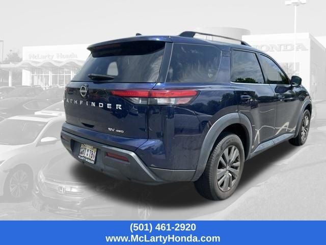 2022 Nissan Pathfinder SV