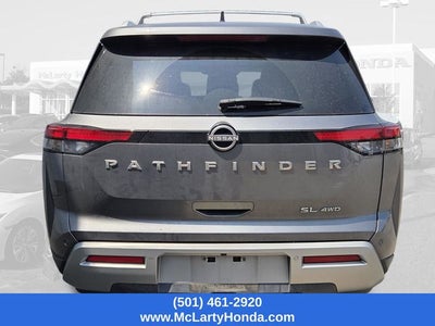 2023 Nissan Pathfinder SL