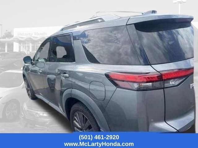 2023 Nissan Pathfinder SL