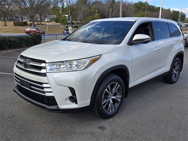 2019 Toyota Highlander LE