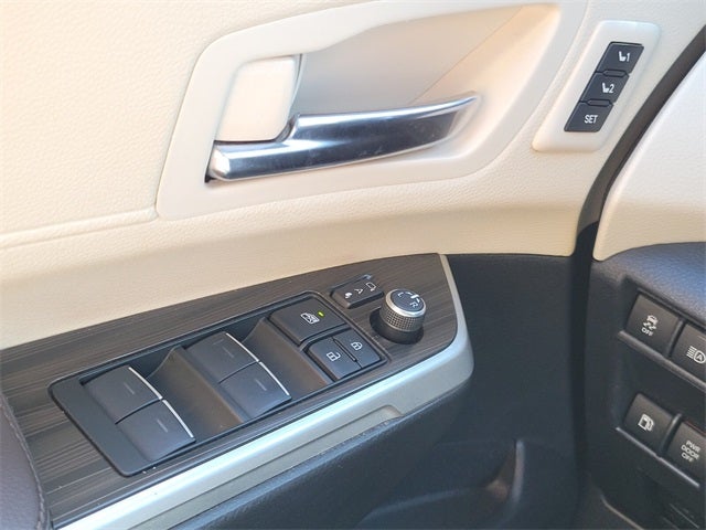 2022 Toyota Sienna Platinum 7 Passenger