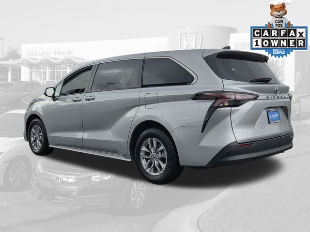 2024 Toyota Sienna LE 8 Passenger