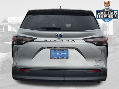 2024 Toyota Sienna LE 8 Passenger