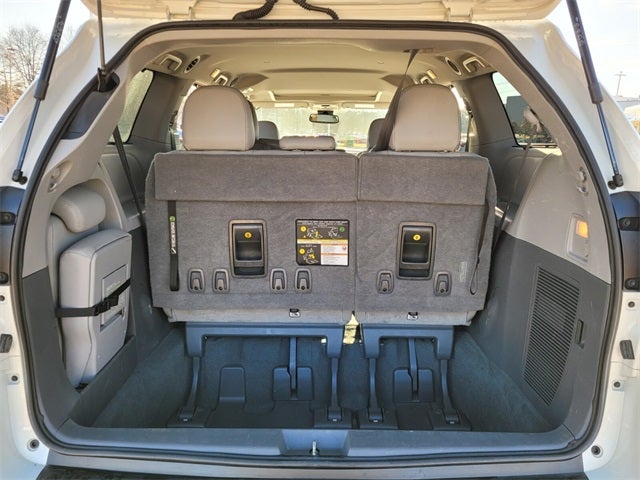 2020 Toyota Sienna XLE