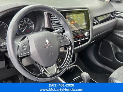 2020 Mitsubishi Outlander Base