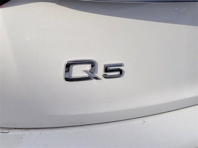 2023 Audi Q5 45 S line Premium quattro