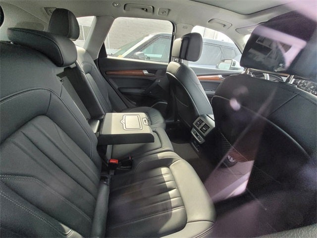 2023 Audi Q5 45 S line Premium quattro