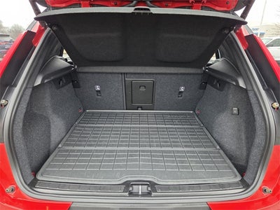 2022 Volvo XC40 R-Design