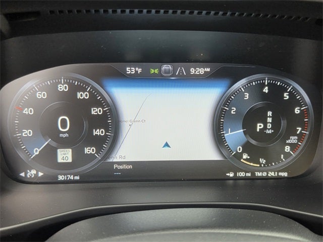 2022 Volvo XC40 R-Design