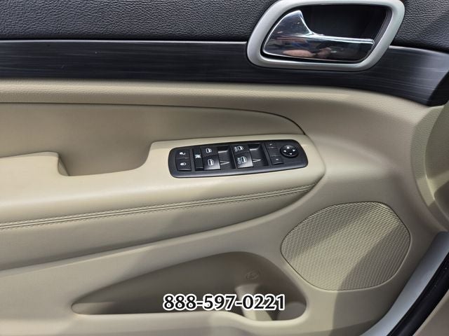 2020 Jeep Grand Cherokee Laredo E