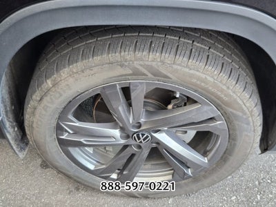 2024 Volkswagen Atlas Cross Sport 2.0T SEL R-Line
