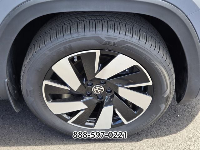 2026 Volkswagen Atlas Cross Sport 2.0T SE w/Technology