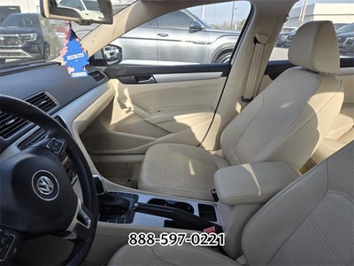 2013 Volkswagen Passat TDI SE w/Sunroof