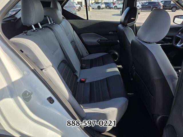 2022 Nissan Kicks SR