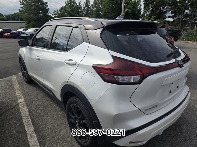 2023 Nissan Kicks SR