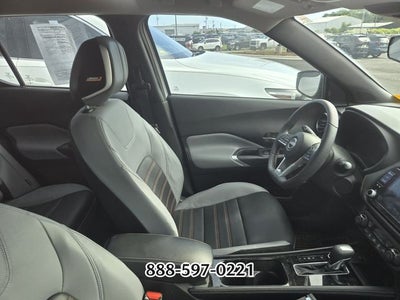 2023 Nissan Kicks SR