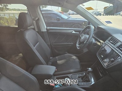 2023 Volkswagen Tiguan 2.0T SE