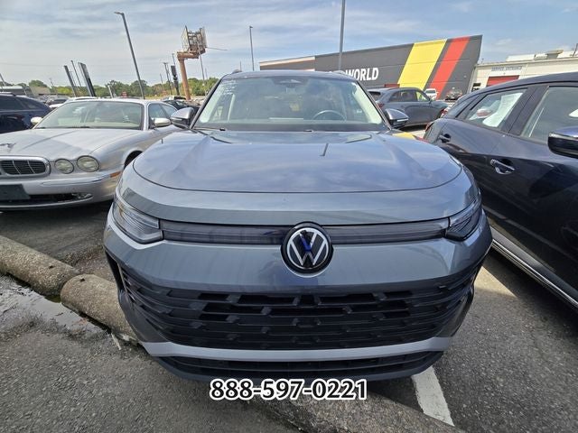 2025 Volkswagen Tiguan 2.0T SE