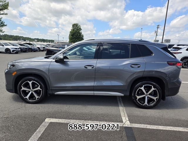 2025 Volkswagen Tiguan 2.0T SE