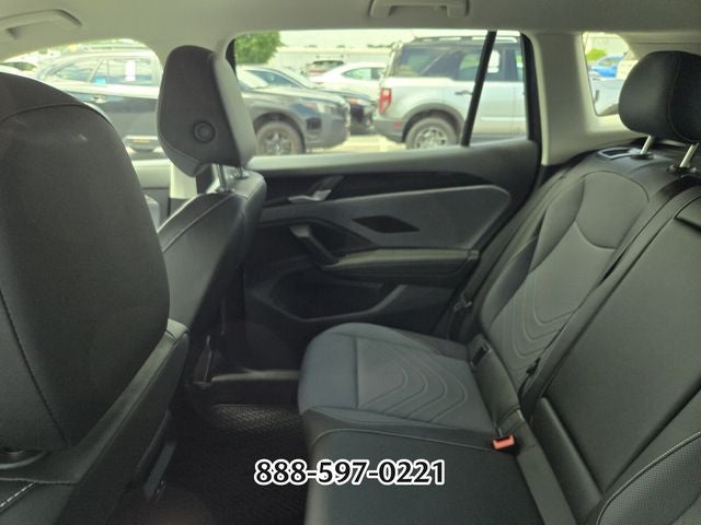 2025 Volkswagen Tiguan 2.0T SE