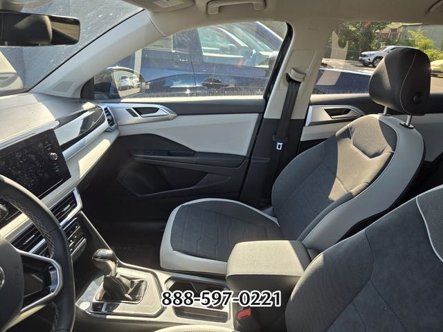 2025 Volkswagen Taos 1.5T SE