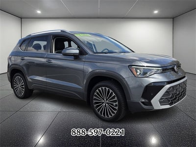 2025 Volkswagen Taos 1.5T SE