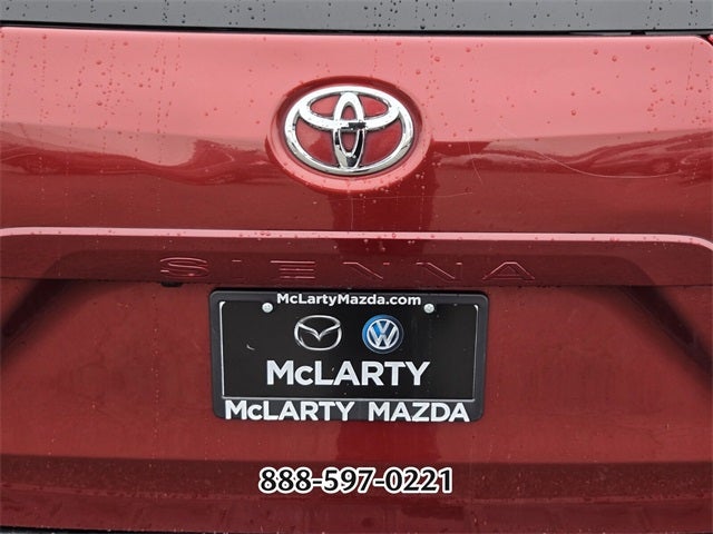 2018 Toyota Sienna L 7 Passenger