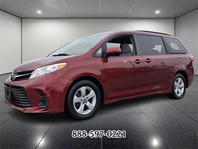 2018 Toyota Sienna L 7 Passenger