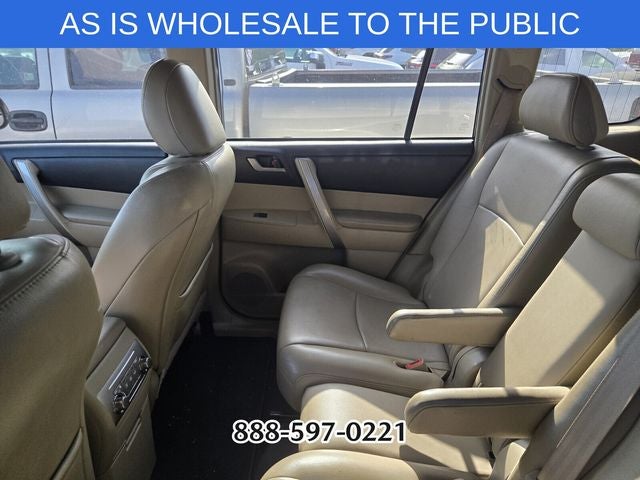 2013 Toyota Highlander SE