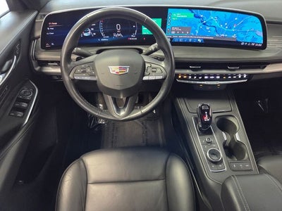 2024 Cadillac XT4 Premium Luxury