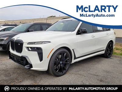 2024 BMW X7 M60i