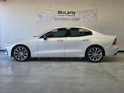 2021 Volvo S60 T5 Momentum