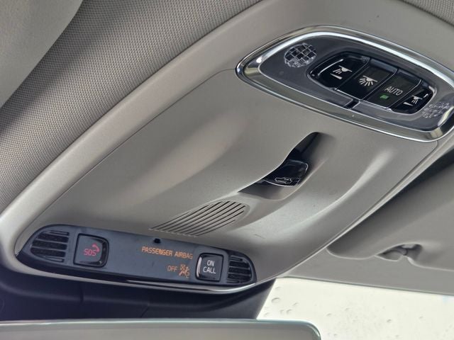 2022 Volvo S60 Recharge Plug-In Hybrid T8 Inscription